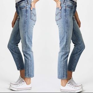 Levi’s Wedgie Fit Relaxed Jeans in Foothills